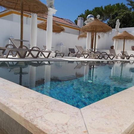 Hotel S - Alojamento Local カシュトロ・ベルデ エクステリア 写真