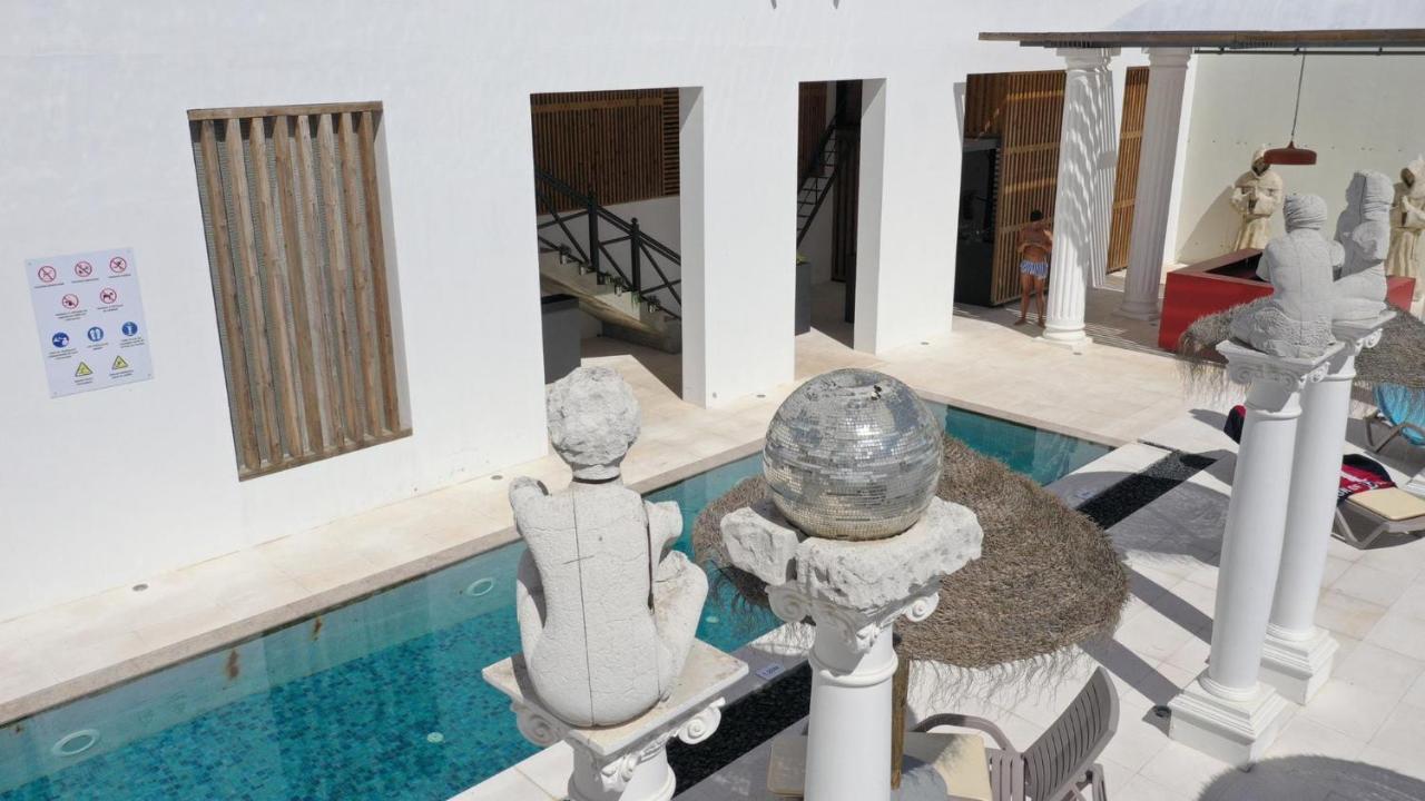 Hotel S - Alojamento Local カシュトロ・ベルデ エクステリア 写真