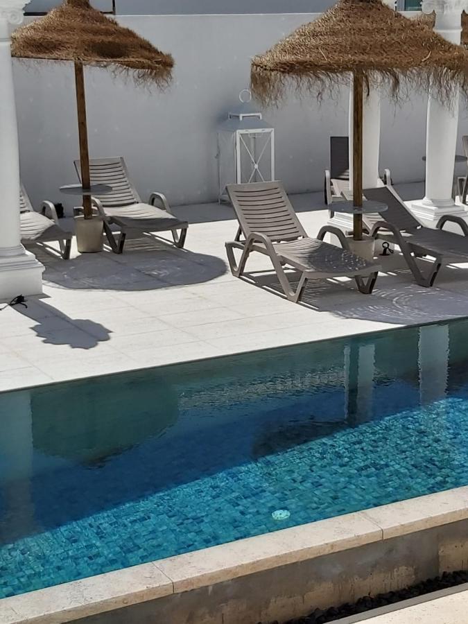 Hotel S - Alojamento Local カシュトロ・ベルデ エクステリア 写真